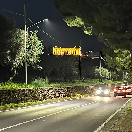 Falaride Discesa Sulla Valle Di Oro Kwatera prywatna